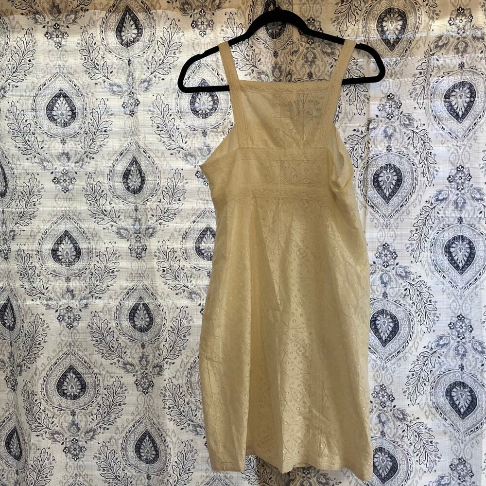 Max Studio Specialty Products Ivory Lace Dress Size Medium - Picture 2 of 8